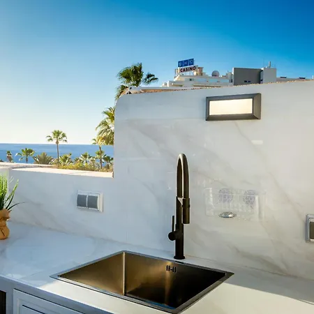 Chic With Great Terrace Appartement