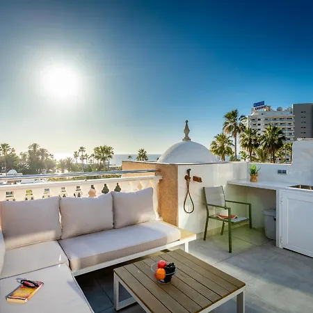Chic With Great Terrace *