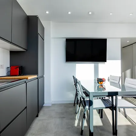 Апартаменты Chic With Great Terrace Плая-де-лас-Америкас